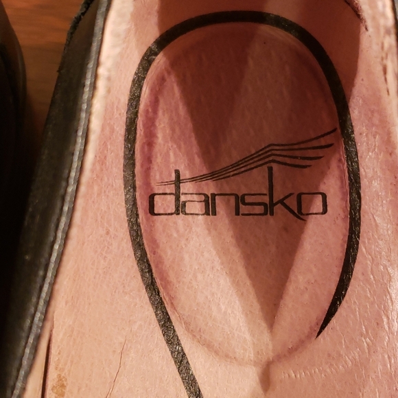 Dansko leather slip on elastic trim shoes euc 🔥 - Picture 4 of 9